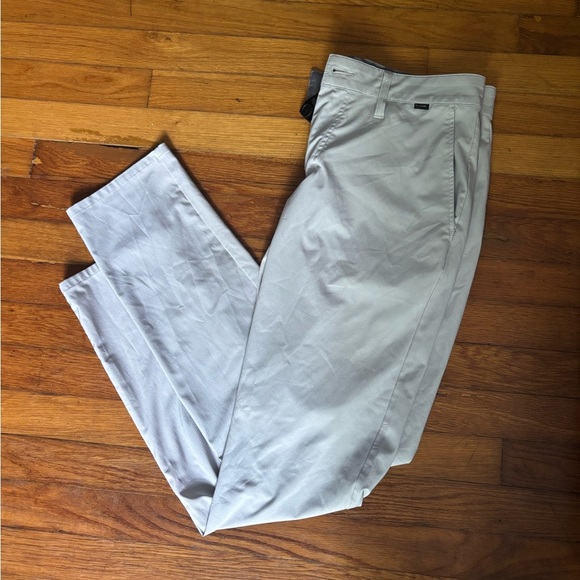 Travis Mathew Light Gray Pants Size 32 - Picture 1 of 3